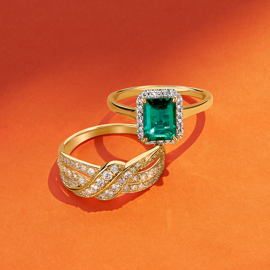 Created Emerald Rectangular Ring in 9ct Yellow Gold