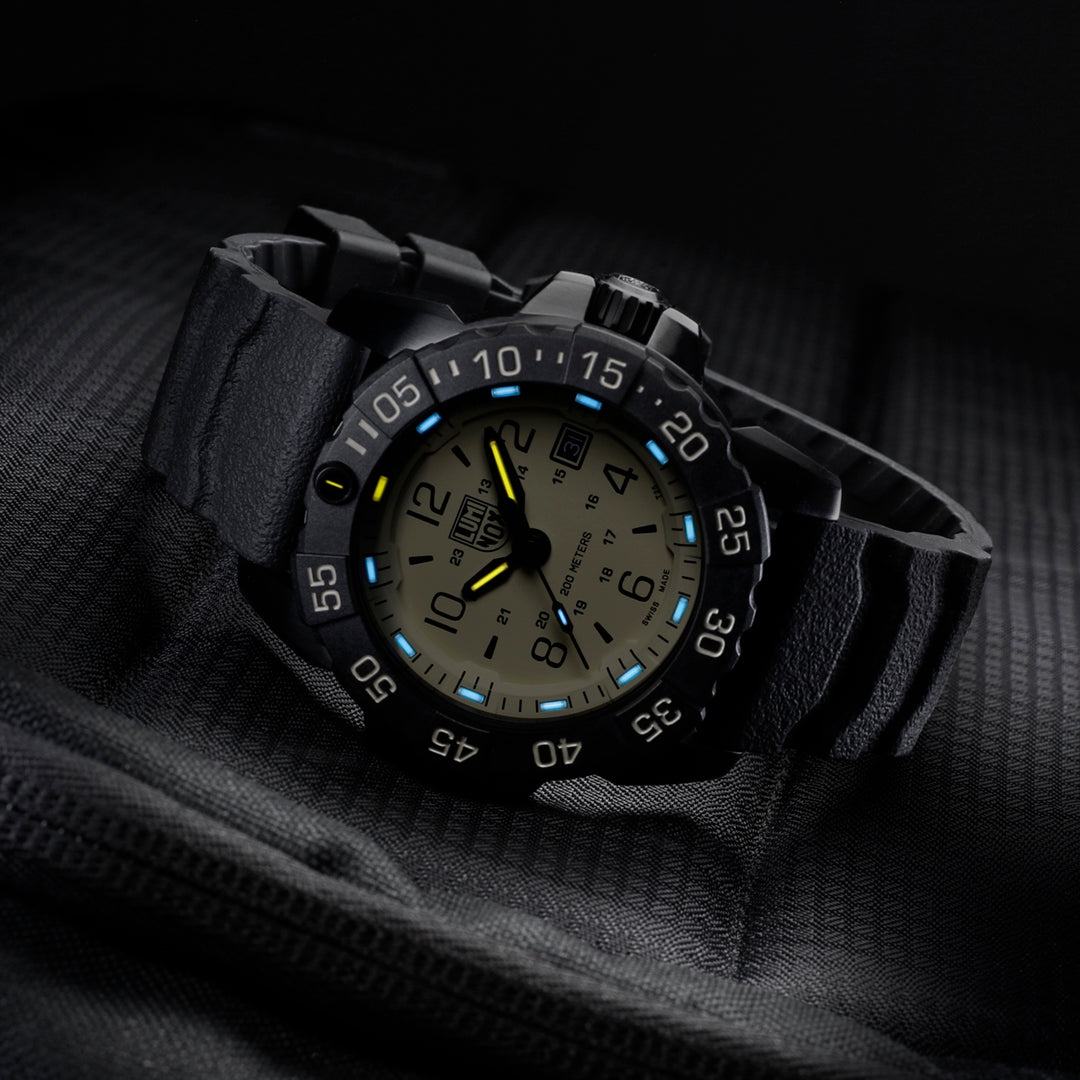 Luminox navy seal dive watch online